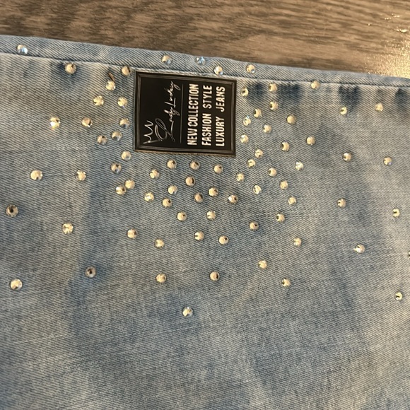 Beautiful jeans by Lucky Lady🍀🍀🍀 - Picture 9 of 16
